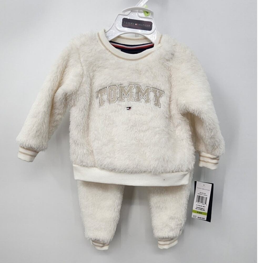 New NWT Baby Tommy Hilfiger 3-6 Month White‎ Fluffy Set Cozy Warm 2-Piece Set